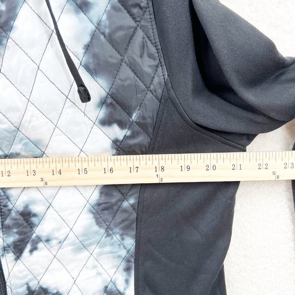 Outdoor Collection Quilted Jacket Black tie dye Size Large NEW - Picture 8 of 9